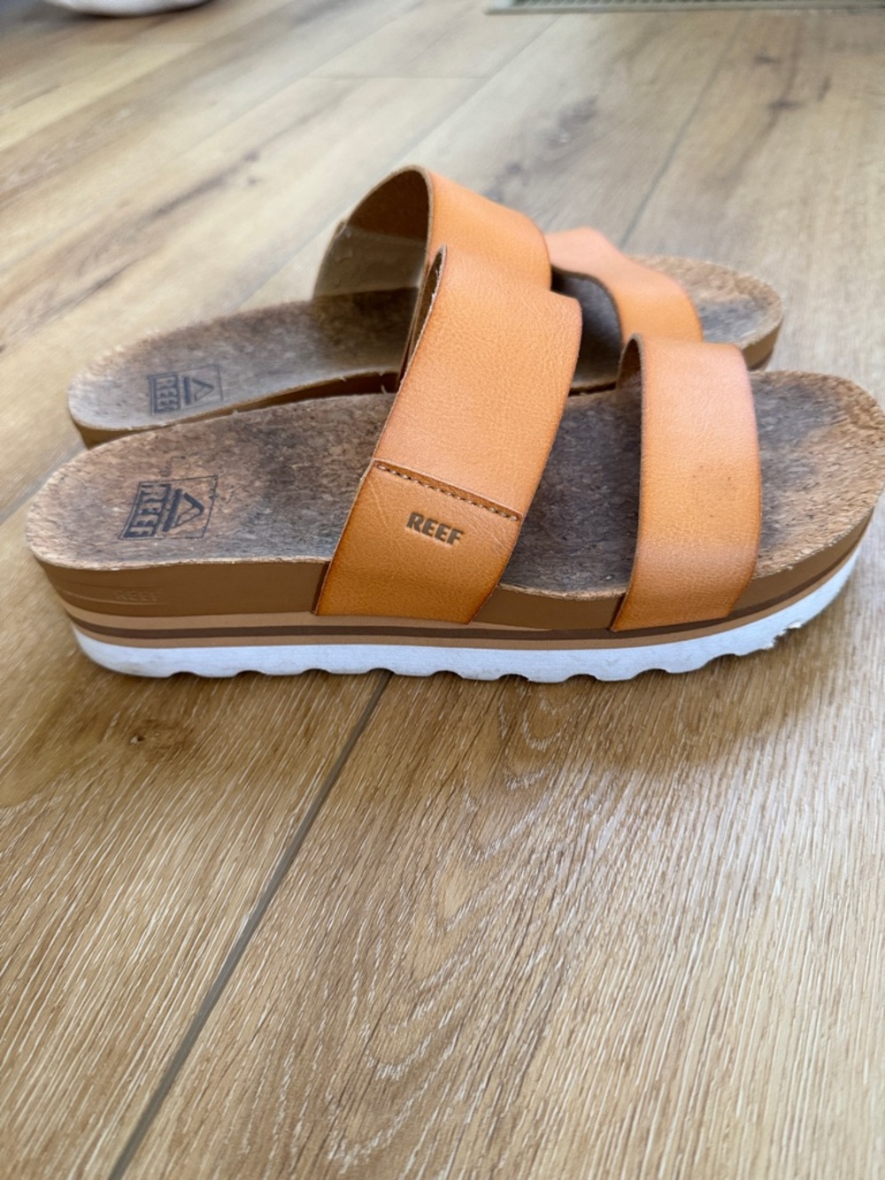 Reef Cushion Bounce Vista Hi Wedge Sandal women’s 8 - Picture 3 of 4